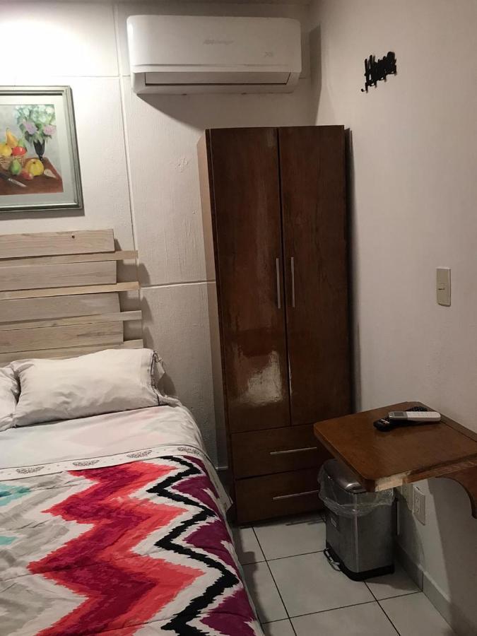 Casa D Miros Familias , Grupos Y Empresas Max 20 P Hotel Guadalajara Ngoại thất bức ảnh