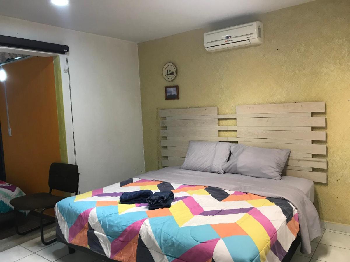 Casa D Miros Familias , Grupos Y Empresas Max 20 P Hotel Guadalajara Ngoại thất bức ảnh