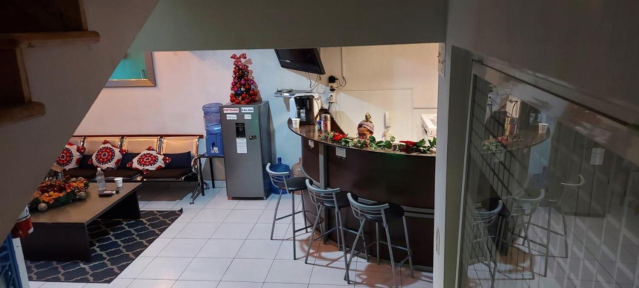 Casa D Miros Familias , Grupos Y Empresas Max 20 P Hotel Guadalajara Ngoại thất bức ảnh