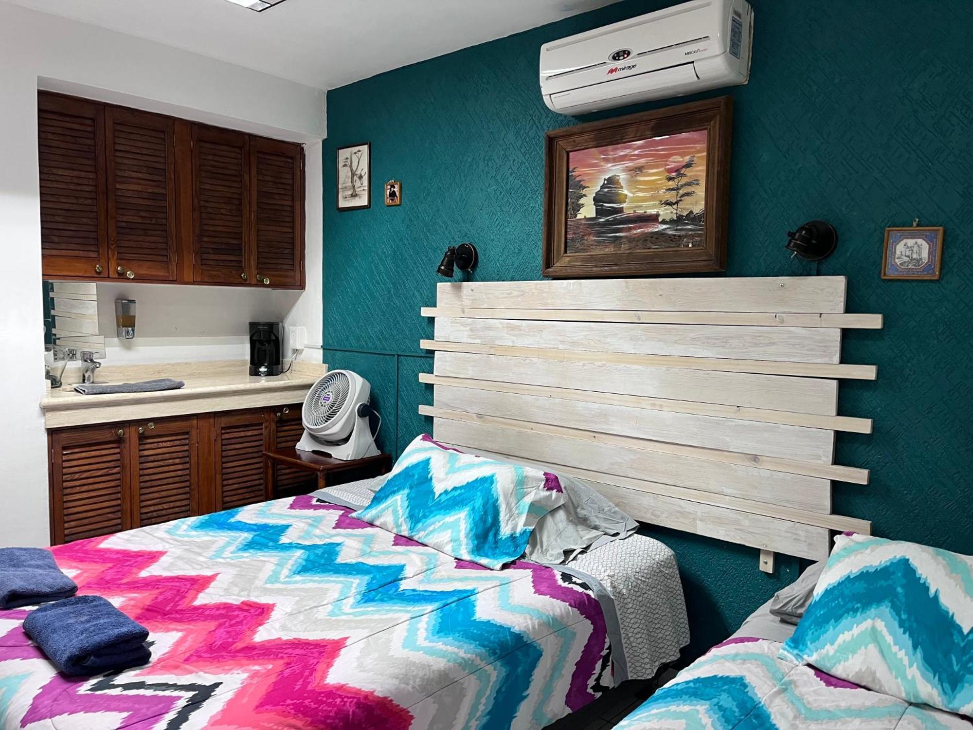 Casa D Miros Familias , Grupos Y Empresas Max 20 P Hotel Guadalajara Ngoại thất bức ảnh